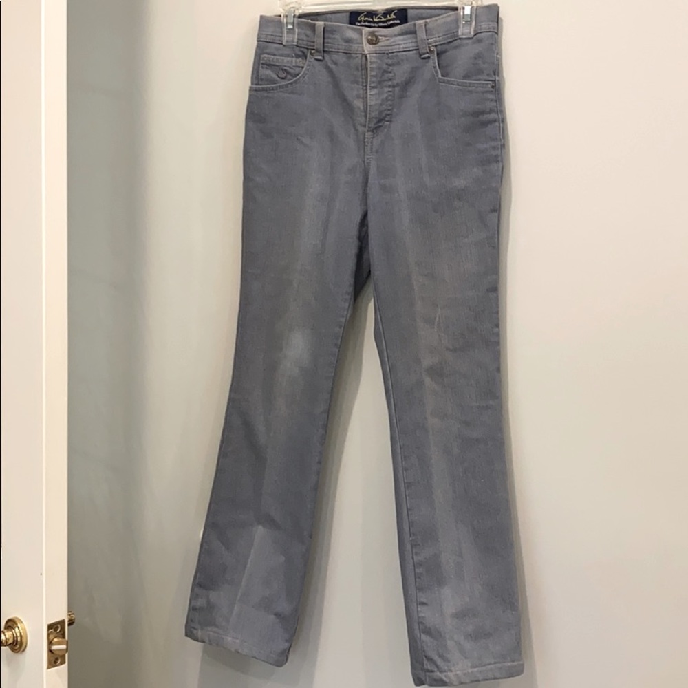 Gloria Vanderbilt Bootcut Jeans. 4P